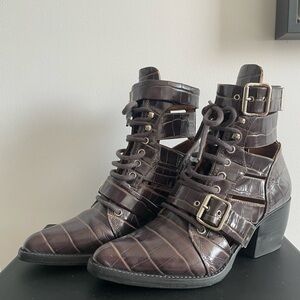 Chloe Rylee Medium Brown Croc boots size 38